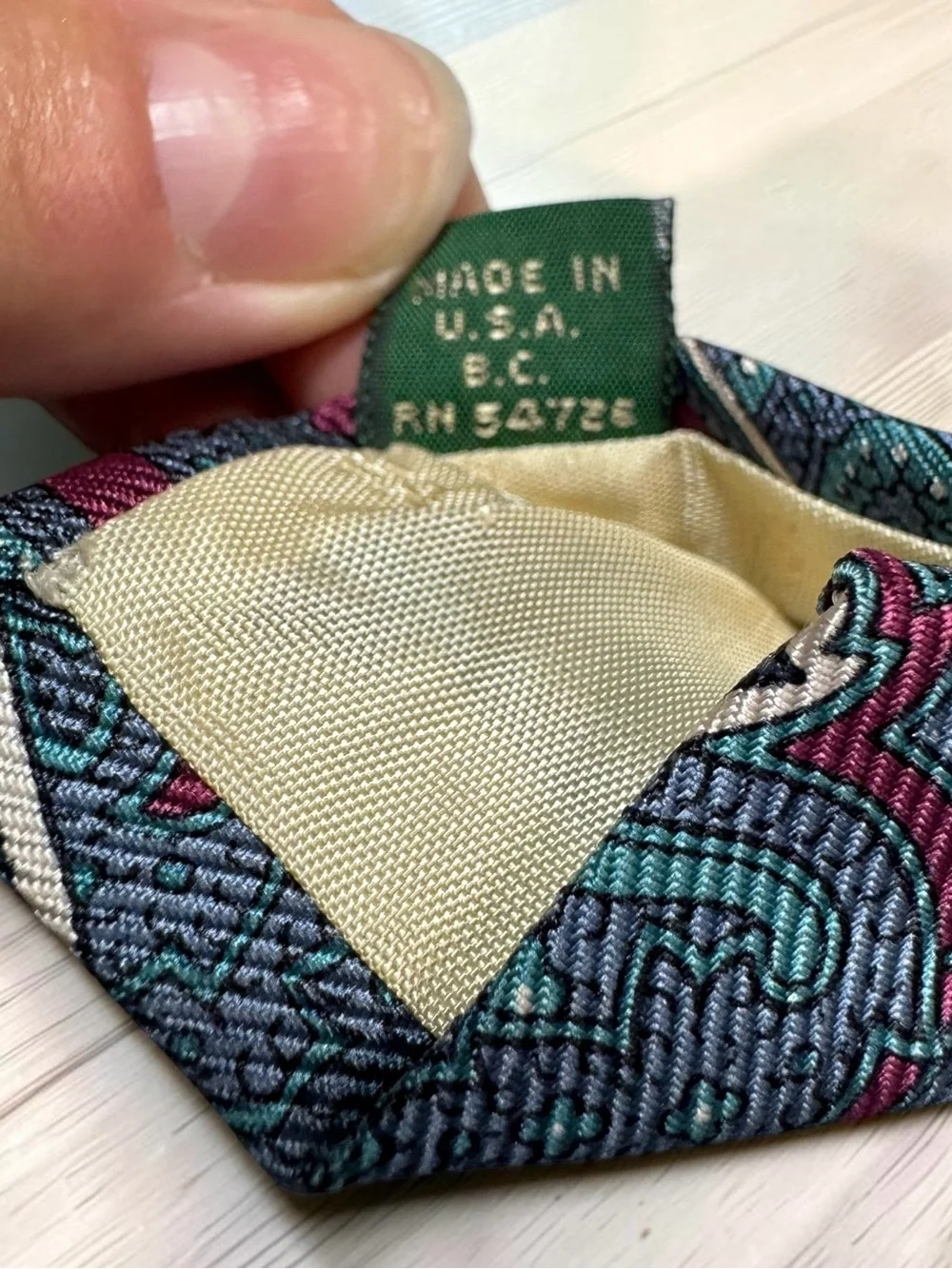 Vintage Tom James 100% Silk Tie
